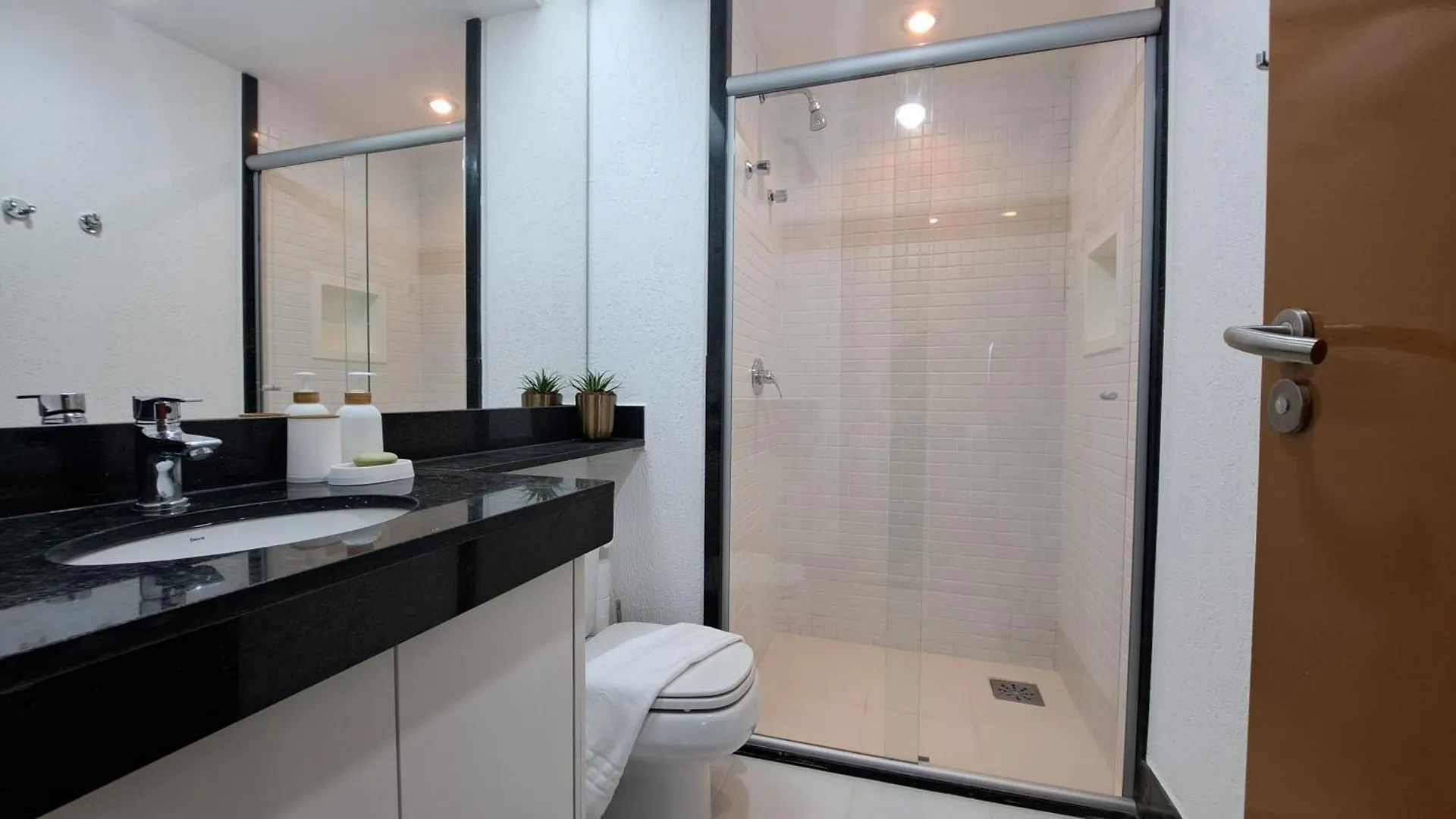 Athos Bulcao - Cobertura Duplex - Un 1519 Aparthotel Brasilia Brazil